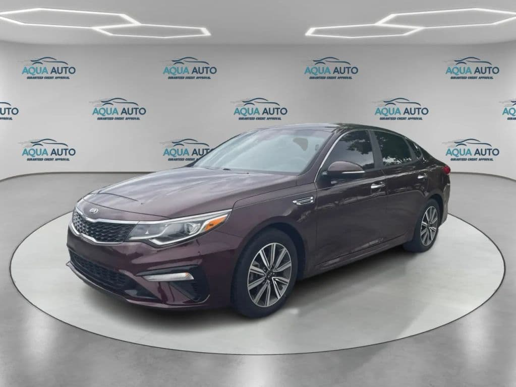 Kia Optima LX Sedan 4D